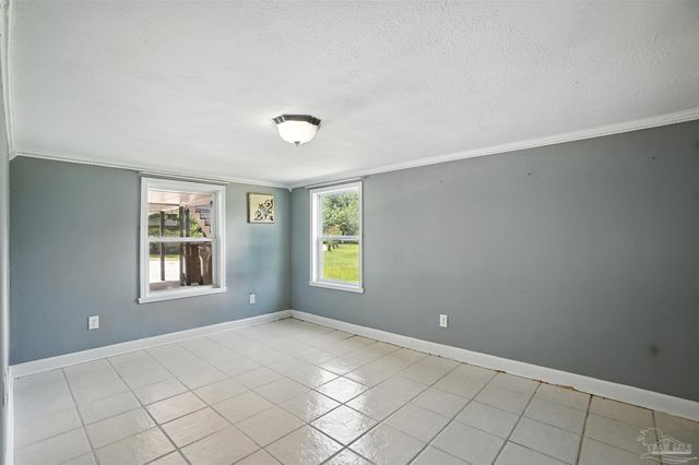 4608 Riley Rd, Milton, FL 32583