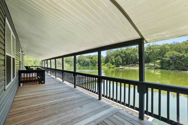 4608 Riley Rd, Milton, FL 32583