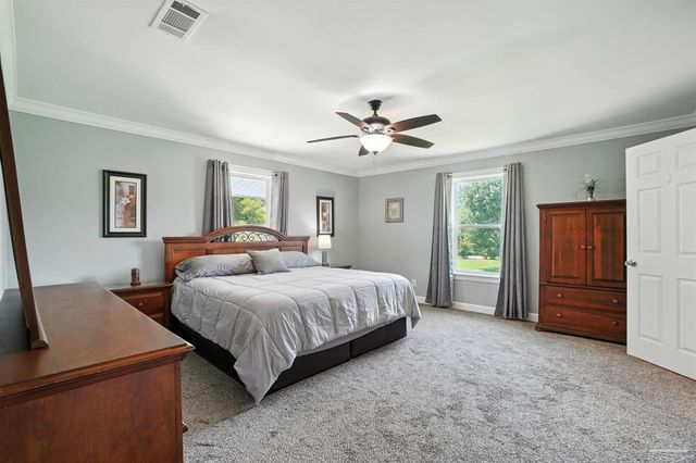 4608 Riley Rd, Milton, FL 32583