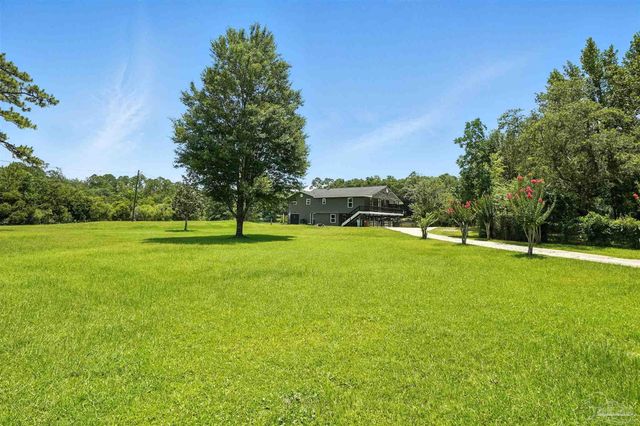 4608 Riley Rd, Milton, FL 32583