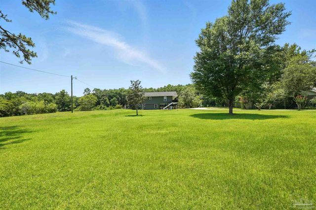 4608 Riley Rd, Milton, FL 32583