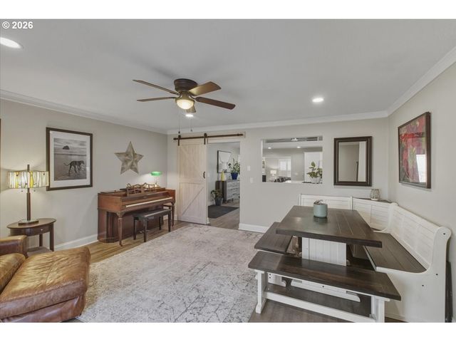 931 ORCHARD St N, Keizer, OR 97303