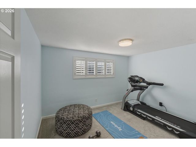 931 ORCHARD St N, Keizer, OR 97303