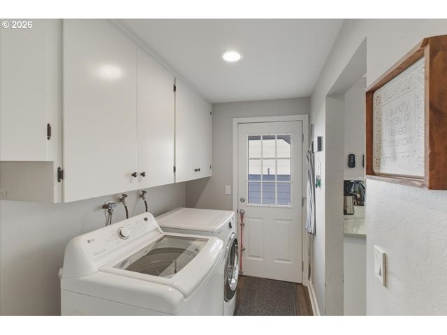 931 ORCHARD St N, Keizer, OR 97303