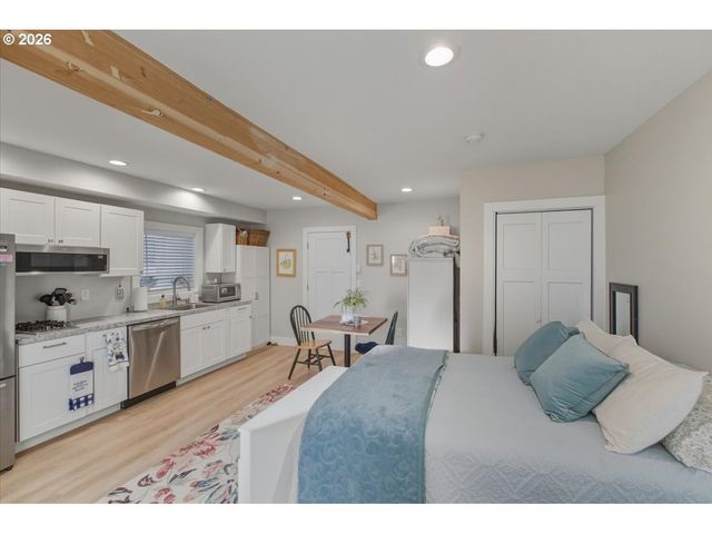 931 ORCHARD St N, Keizer, OR 97303