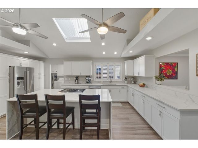 931 ORCHARD St N, Keizer, OR 97303