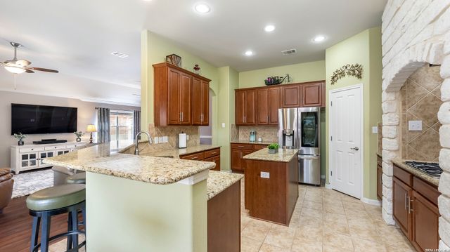25710 Fan Flower, San Antonio, TX 78261