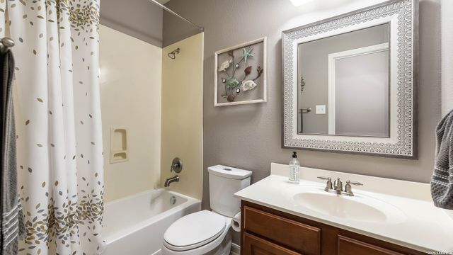 25710 Fan Flower, San Antonio, TX 78261