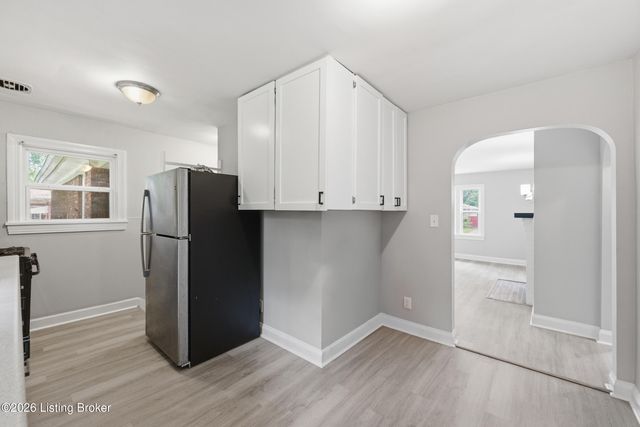 4106 Moray Ct, Louisville, KY 40216