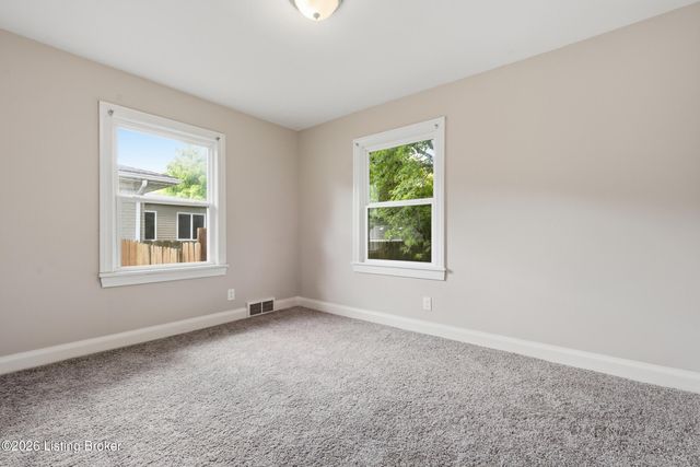 4106 Moray Ct, Louisville, KY 40216