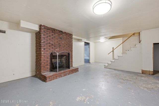 4106 Moray Ct, Louisville, KY 40216