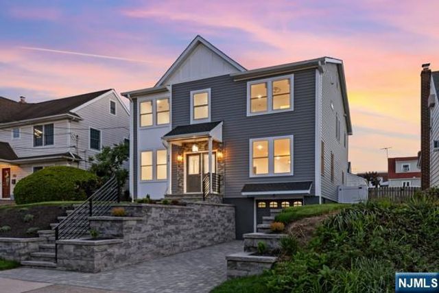 459 Washington Avenue, Rutherford, NJ 07070