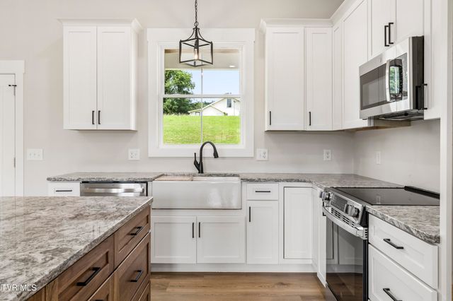 44 Steepleview Court, Jonesborough, TN 37659