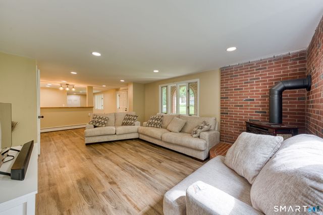 1010 Strong Road, South Windsor, CT 06074