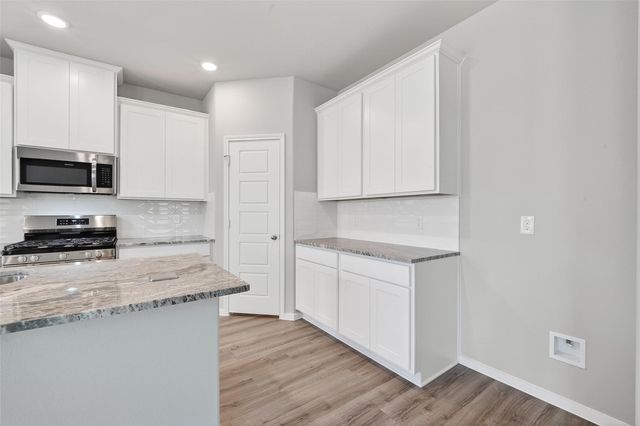 2107 Spring Hollow Drive, Baytown, TX 77521