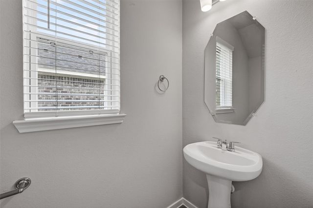2107 Spring Hollow Drive, Baytown, TX 77521