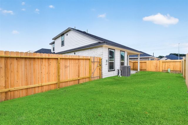 2107 Spring Hollow Drive, Baytown, TX 77521