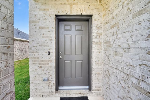 2107 Spring Hollow Drive, Baytown, TX 77521