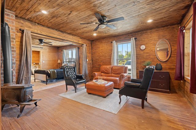 28151 S 620 Rd., Grove, OK 74344