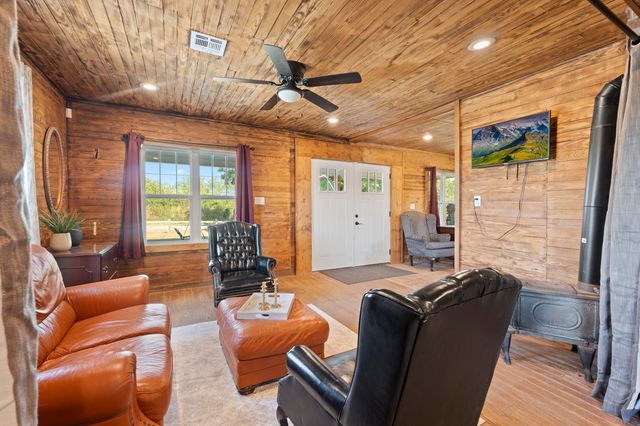 28151 S 620 Rd., Grove, OK 74344