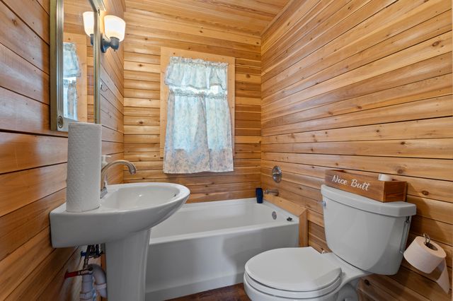 28151 S 620 Rd., Grove, OK 74344