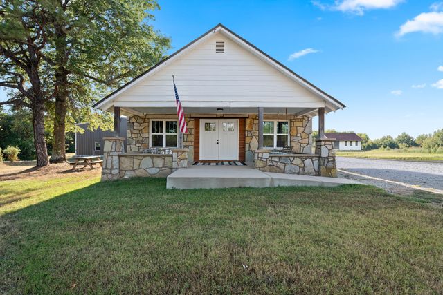 28151 S 620 Rd., Grove, OK 74344