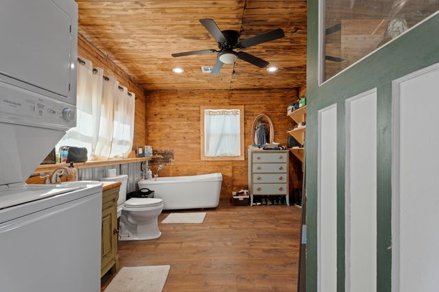 28151 S 620 Rd., Grove, OK 74344