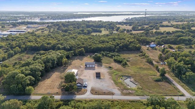 28151 S 620 Rd., Grove, OK 74344