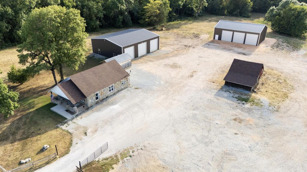 28151 S 620 Rd., Grove, OK 74344