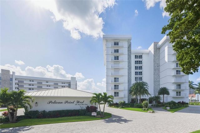 250 Park Shore DR E # 101, Naples, FL 34103