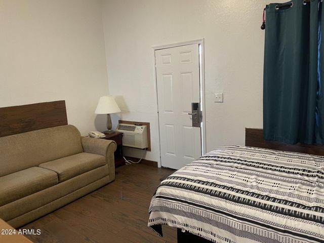 8019 E MAIN Street, Mesa, AZ 85207