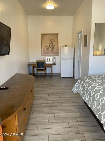 8019 E MAIN Street, Mesa, AZ 85207