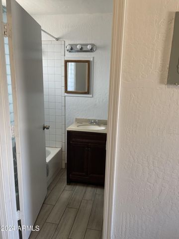 8019 E MAIN Street, Mesa, AZ 85207