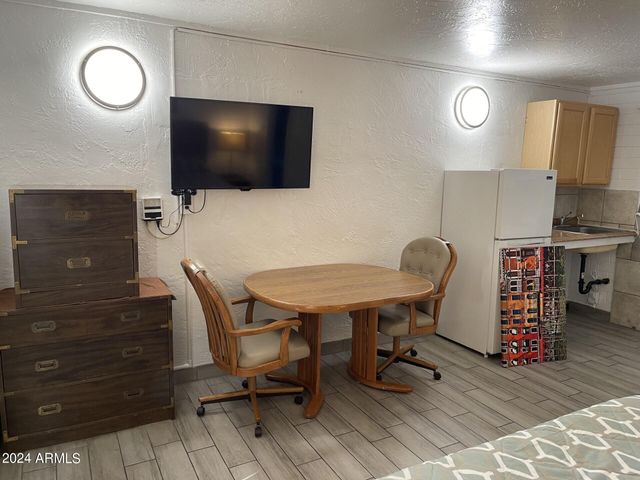 8019 E MAIN Street, Mesa, AZ 85207