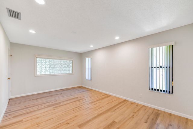 13257 Touchstone Place, Palm Beach Gardens, FL 33418