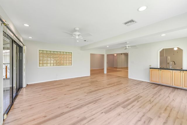 13257 Touchstone Place, Palm Beach Gardens, FL 33418