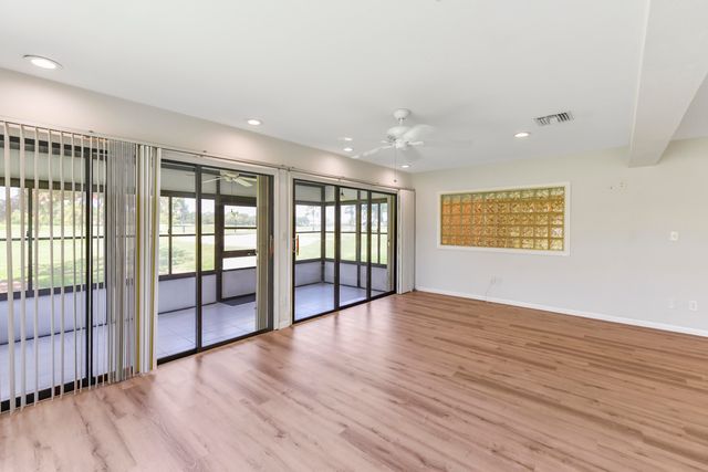 13257 Touchstone Place, Palm Beach Gardens, FL 33418
