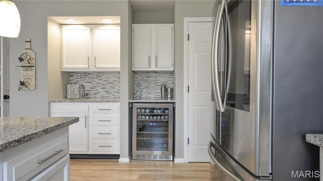 6906 Wellsford Court, Oakville, MO 63129