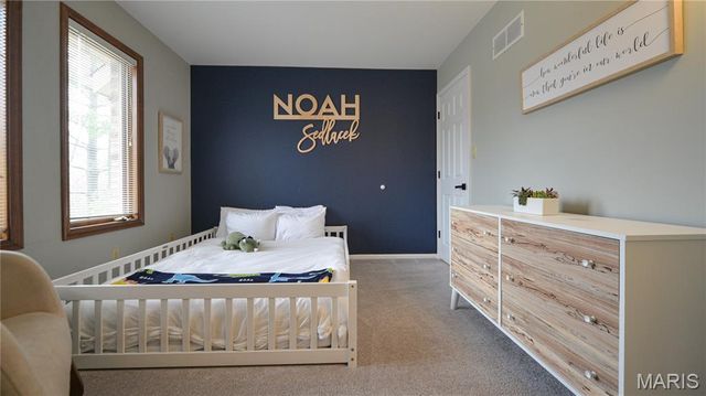 6906 Wellsford Court, Oakville, MO 63129