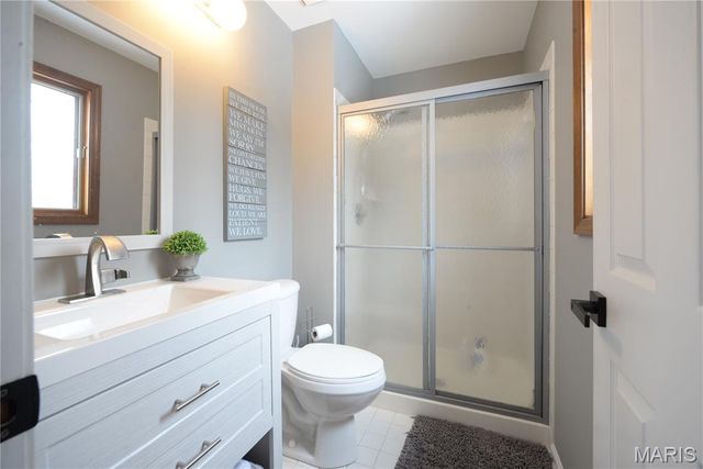 6906 Wellsford Court, Oakville, MO 63129