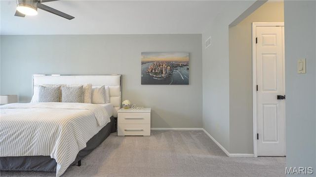 6906 Wellsford Court, Oakville, MO 63129