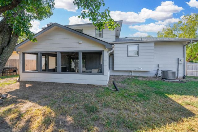 1728 N Overlook, Derby, KS 67037