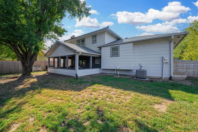 1728 N Overlook, Derby, KS 67037