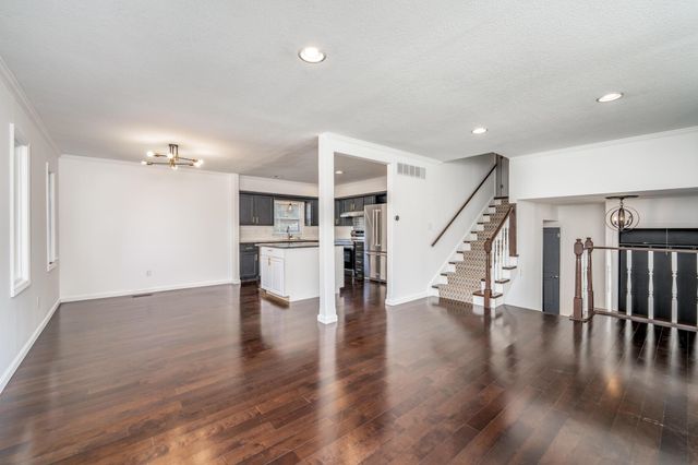 1728 N Overlook, Derby, KS 67037