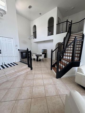 10873 NW 71st St, Doral, FL 33178