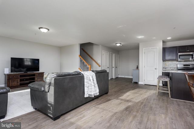 7 SIMON COURT, Mechanicsburg, PA 17050