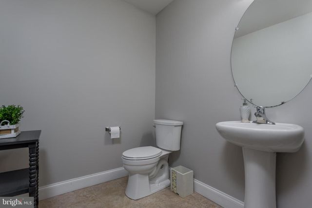 7 SIMON COURT, Mechanicsburg, PA 17050