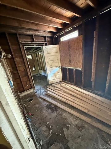 192 W Grand, Highland Park, MI 48203