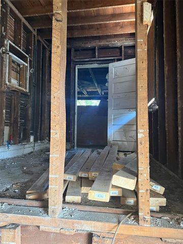 192 W Grand, Highland Park, MI 48203