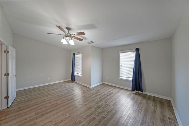 2062 Lakeshore Overlook Drive NW, Kennesaw, GA 30152